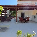 Comfortable 2br Seaside House & Free Parking Lárnaka
