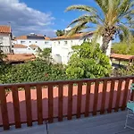 Comfortable 2br Seaside House & Free Parking *