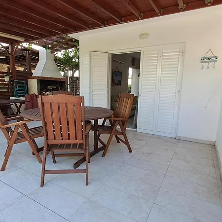 Comfortable 2br Seaside House & Free Parking Appartement