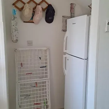 Comfortable 2br Seaside House & Free Parking *