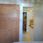 Apartment Comfortable 2br Seaside House & Free Parking *