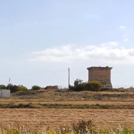 Apartment Comfortable 2br Seaside House & Free Parking