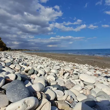 Comfortable 2br Seaside House & Free Parking *