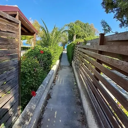 דירה Comfortable 2br Seaside House & Free Parking לרנקה